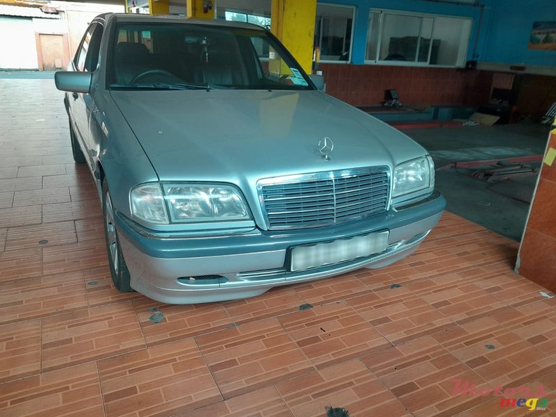 1998' Mercedes-Benz 180 photo #5