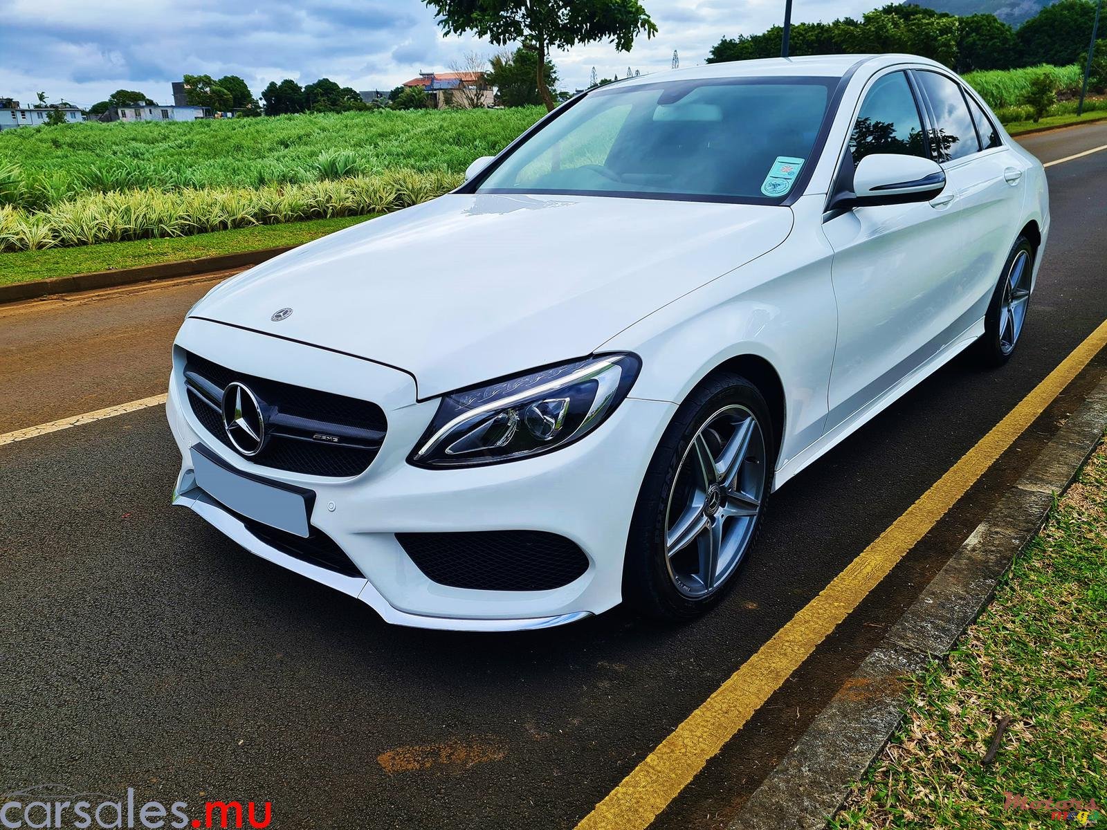 2017' Mercedes-Benz C-Class 1.6 AMG Line photo #2