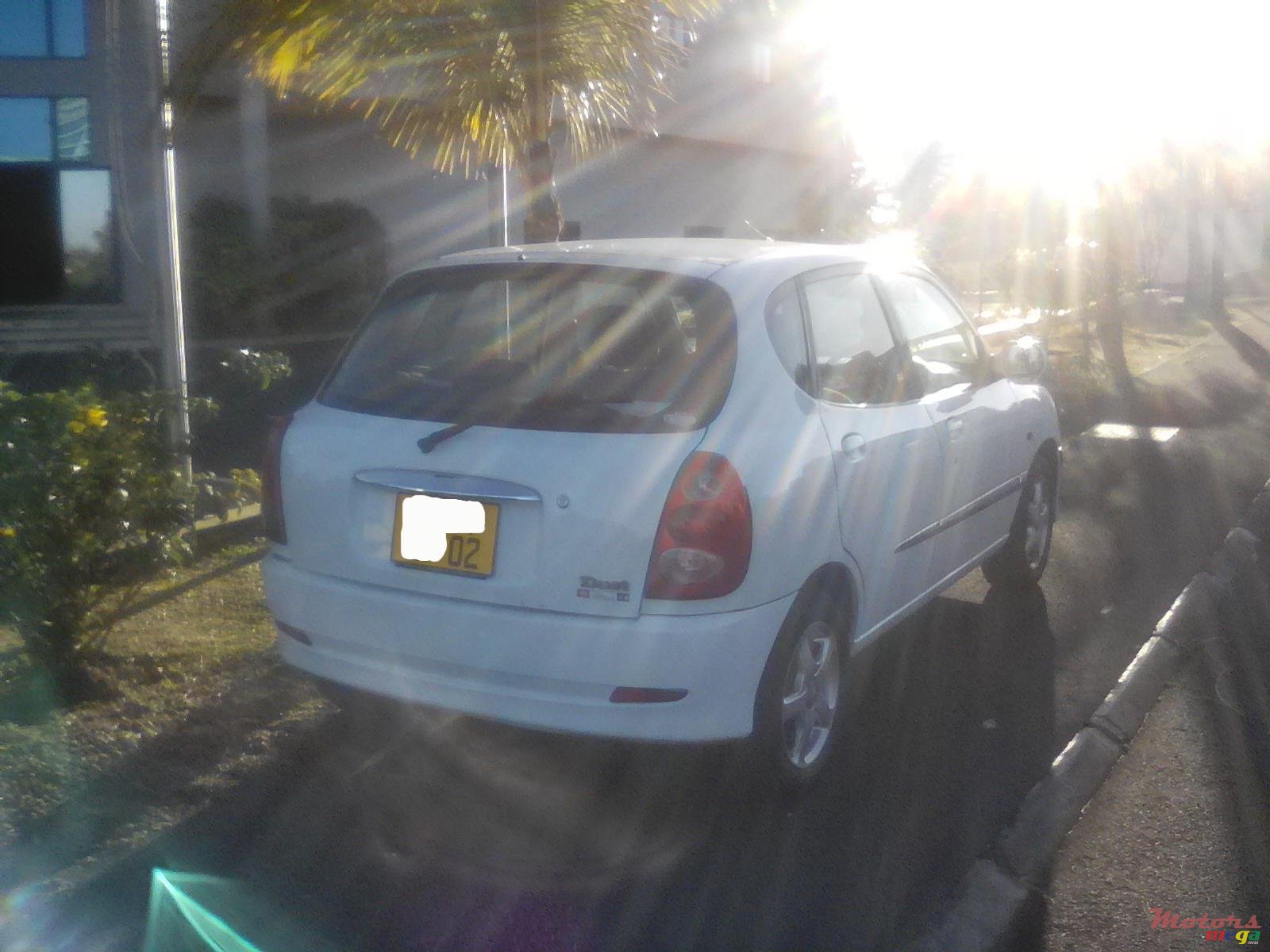 2002' Toyota photo #3