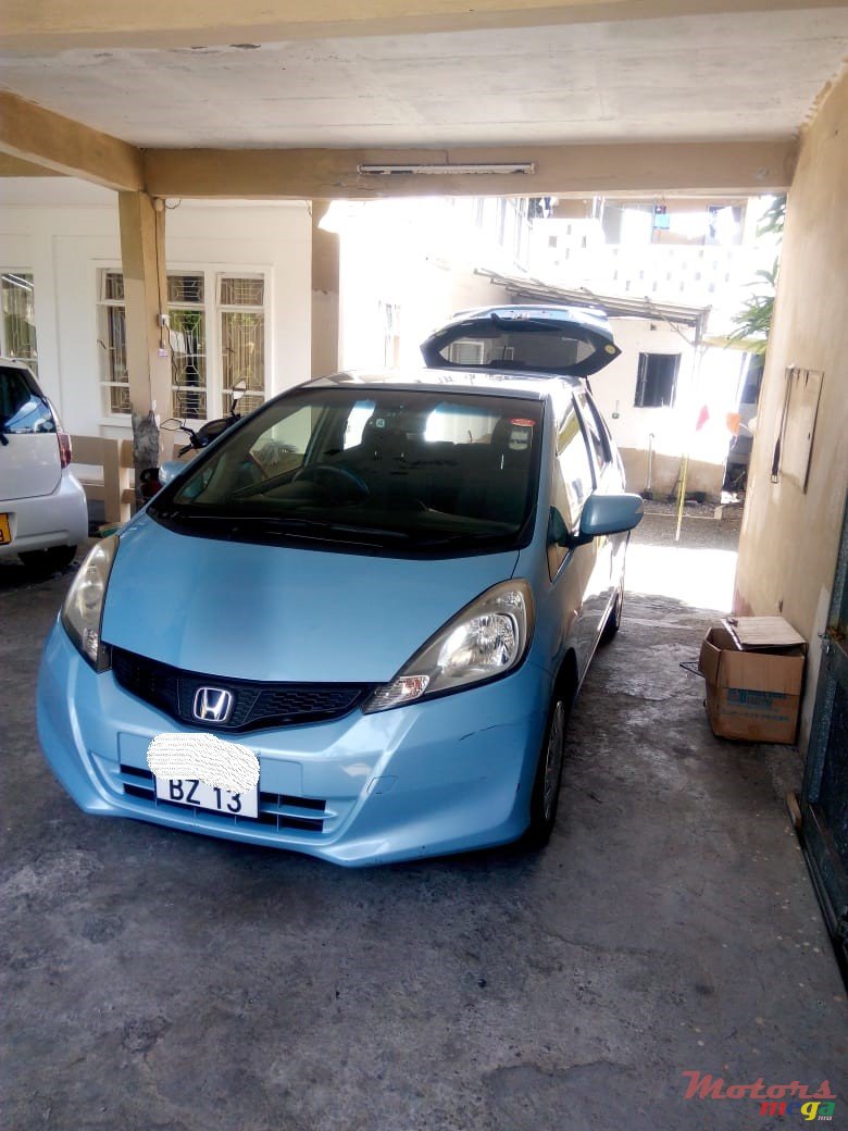 2013' Honda Fit photo #1
