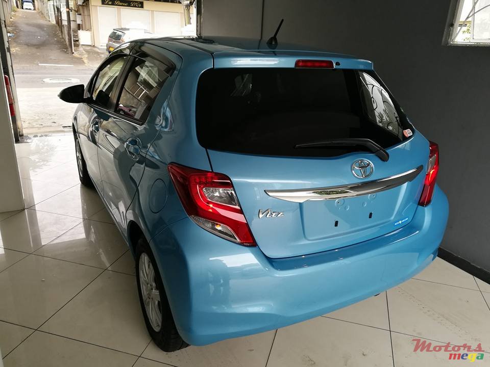 2014' Toyota Avensis New Shape photo #4