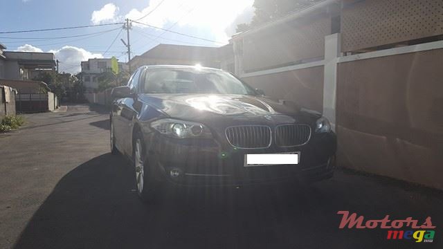 2012' BMW 520 520i photo #3