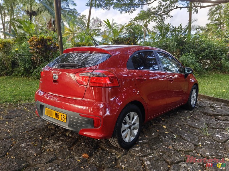 2016' Kia Rio photo #4