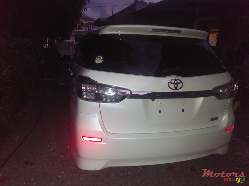 2013' Toyota Fielder photo #5