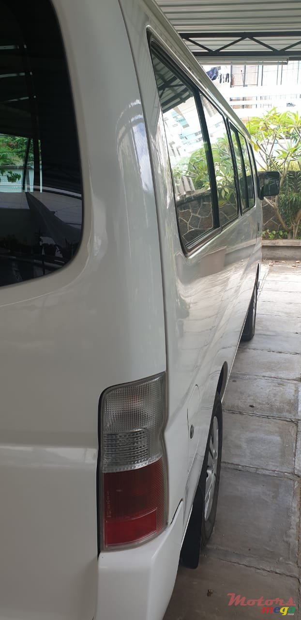 2010' Nissan Urvan photo #6