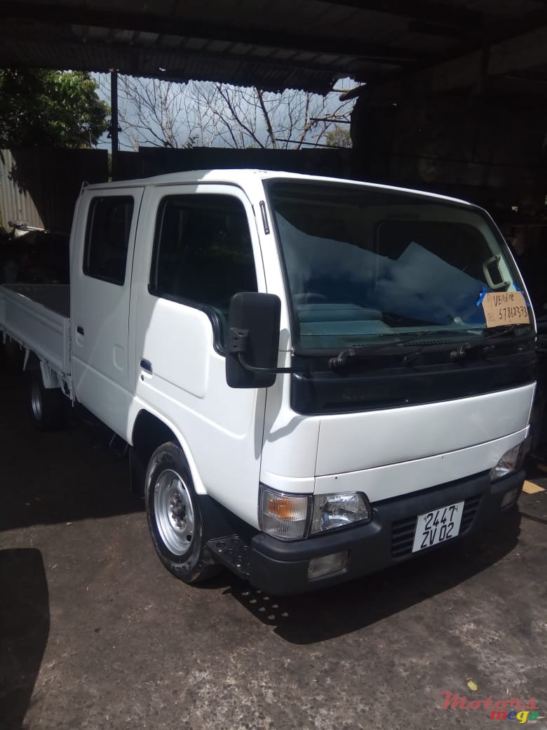 2002' Nissan Atlas photo #2