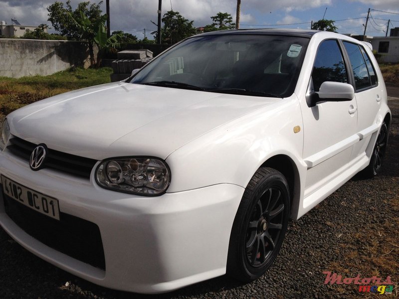 2001' Volkswagen Golf IV photo #3