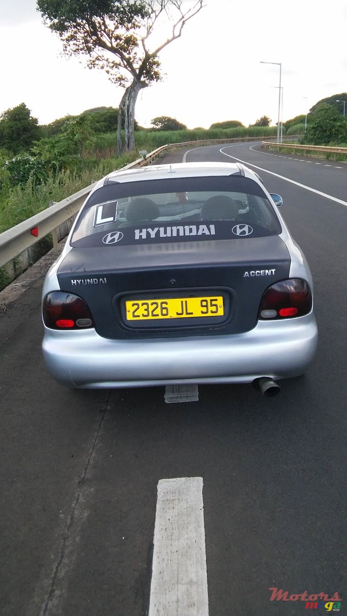 1995' Hyundai photo #3