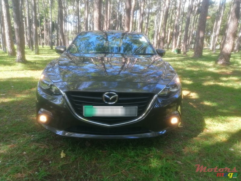 2014' Mazda 3 photo #1