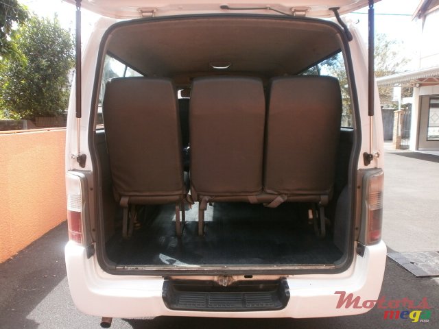 2009' Nissan URVAN photo #5