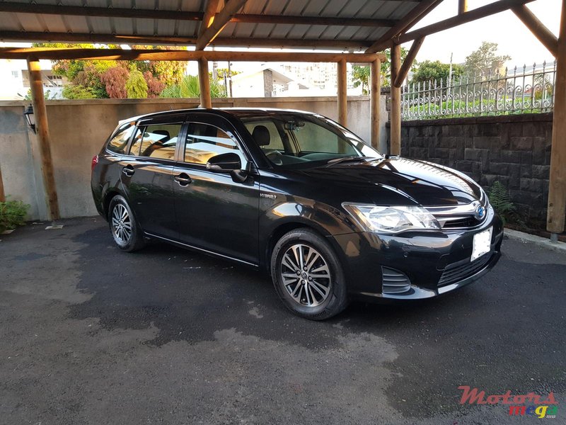 2013' Toyota Fielder photo #3