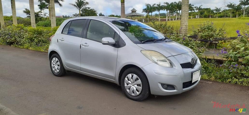 2010' Toyota Vitz photo #1