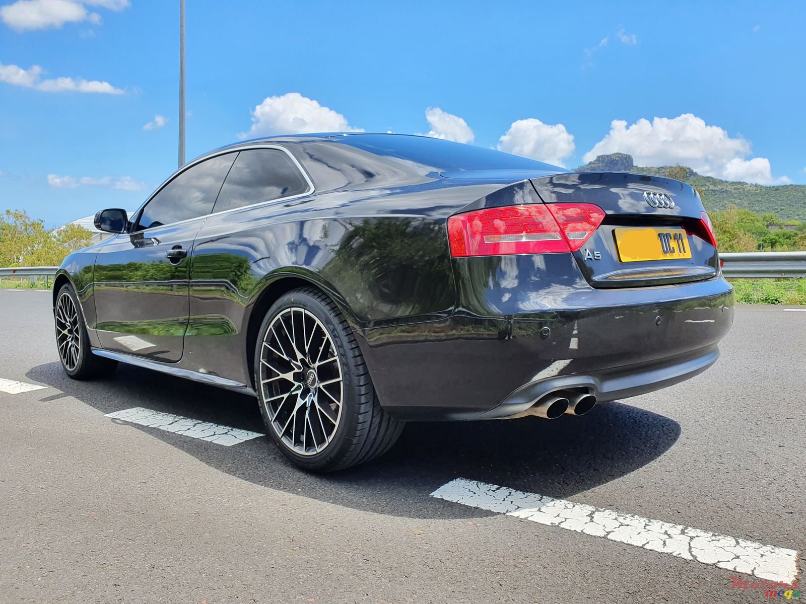 2011' Audi A5 photo #2