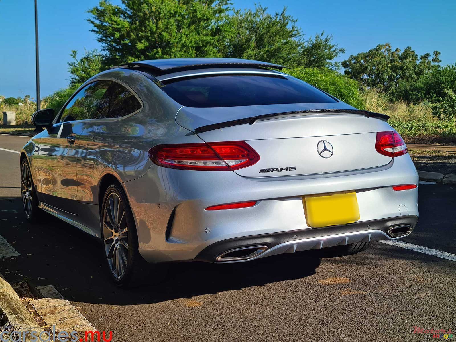 2016' Mercedes-Benz C 180 Coupé AMG photo #3