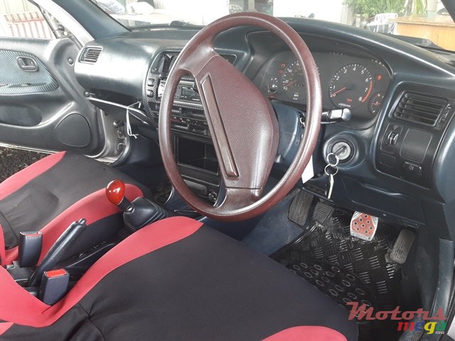 1995' Toyota Corolla photo #6