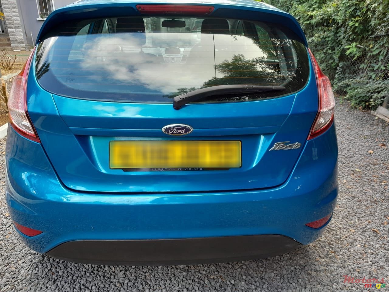 2013' Ford Fiesta photo #4