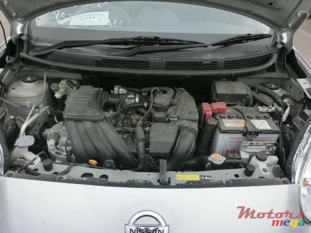 2012' Nissan march photo #11