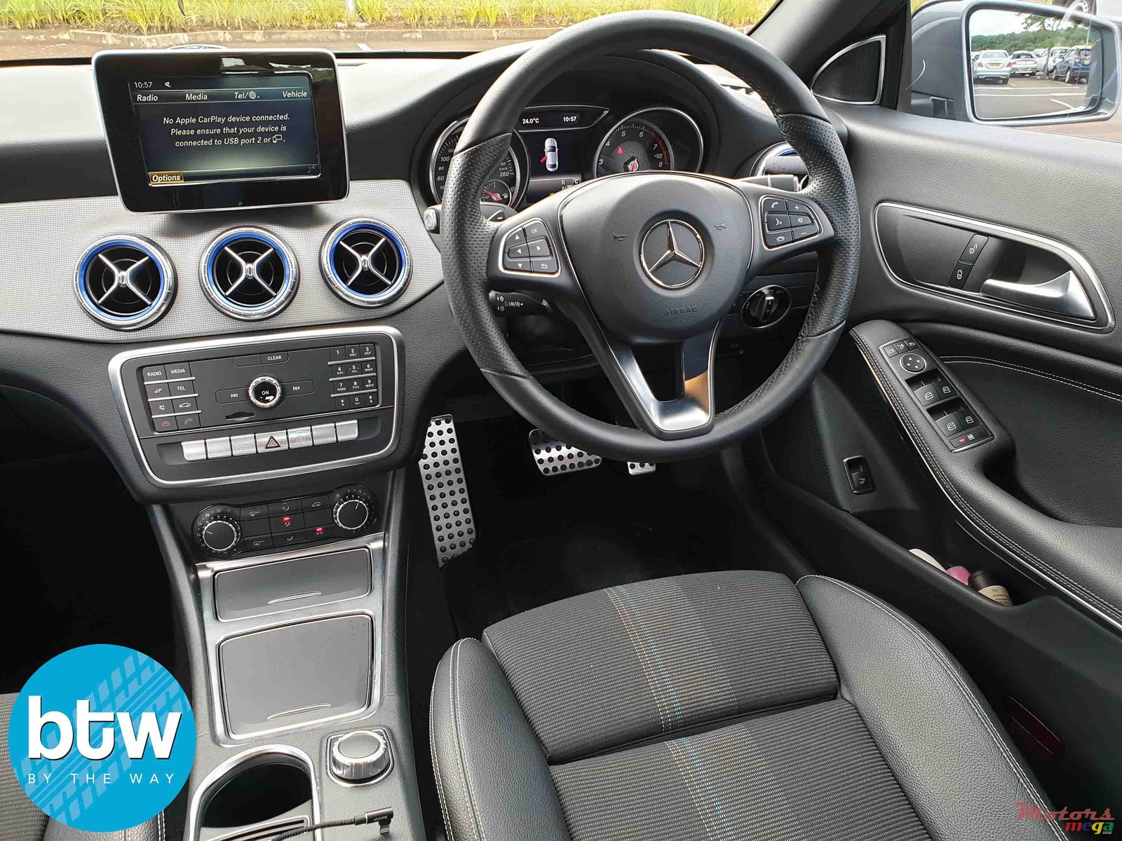 2017' Mercedes-Benz CLA 200 Urban Line photo #5