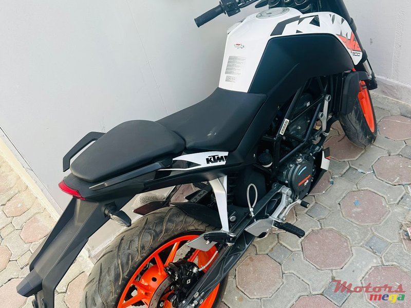 2019' KTM 200 photo #2