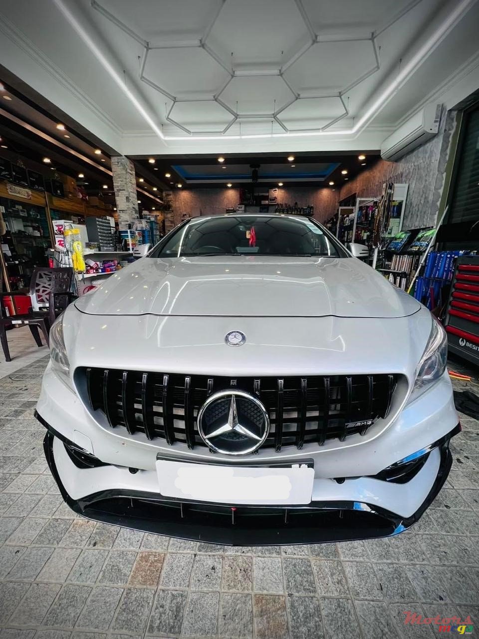 2016' Mercedes-Benz CLA 200 Kit CLA 45 photo #2