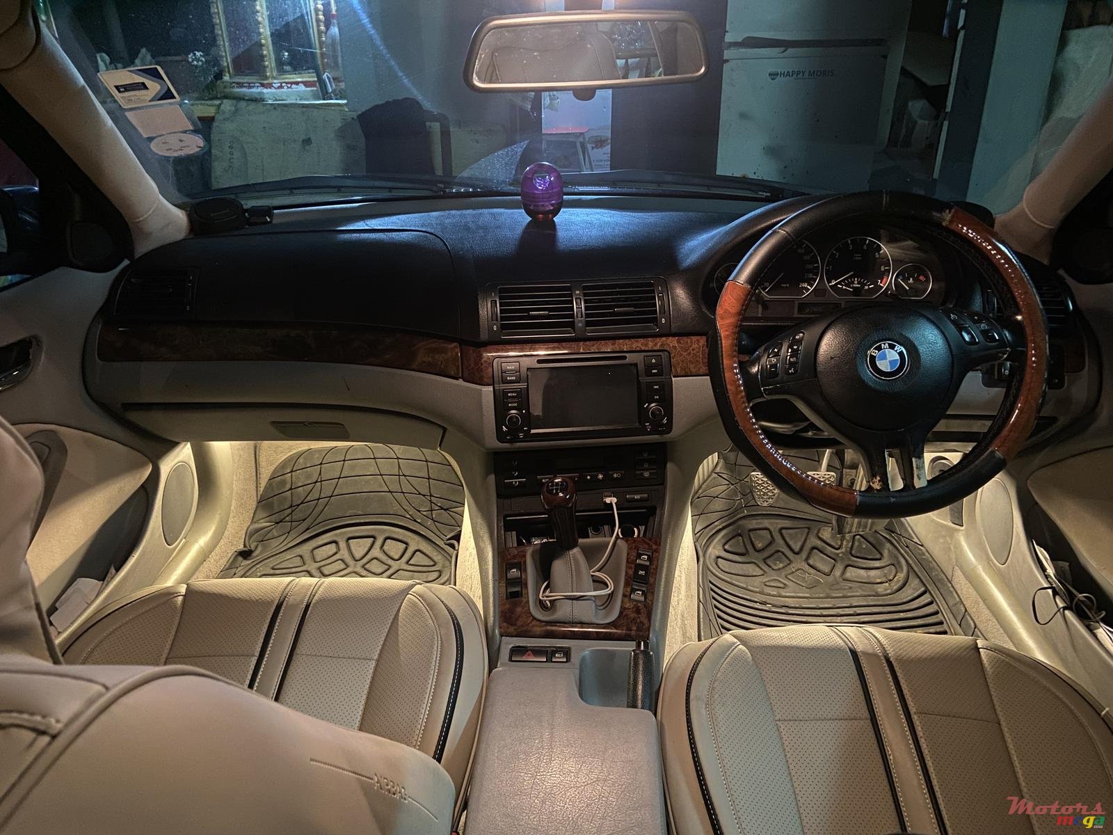 2003' BMW 320 photo #2