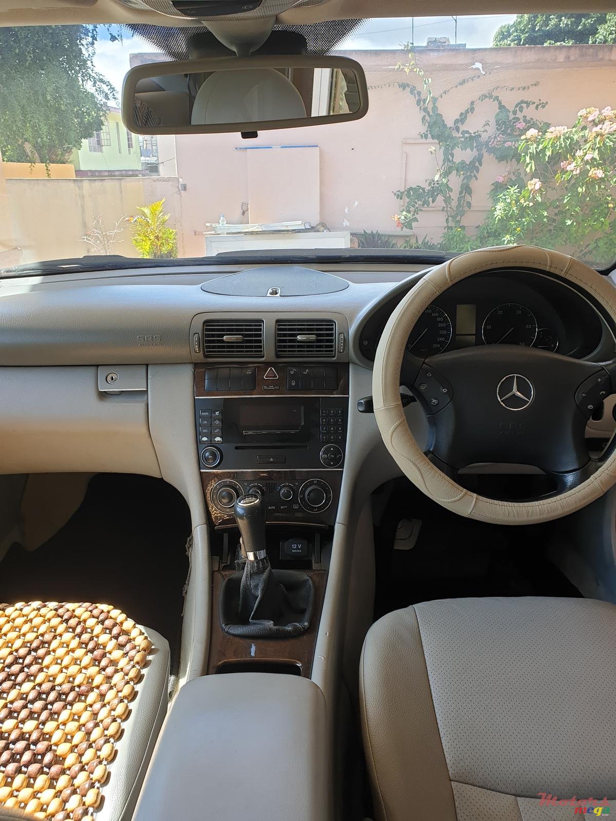 2006' Mercedes-Benz C-Class photo #3