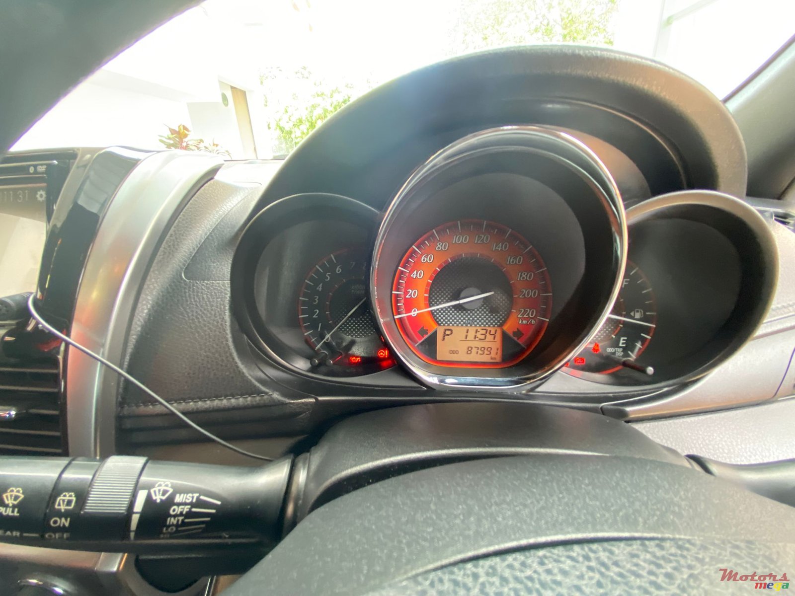 2014' Toyota Yaris photo #6