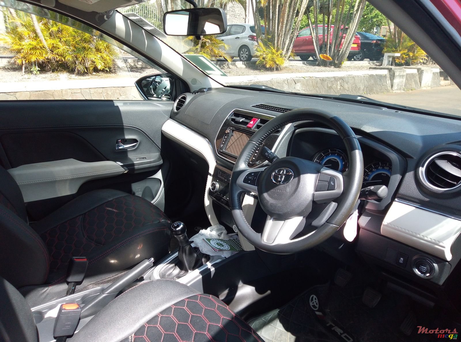 2018' Toyota Rush photo #4