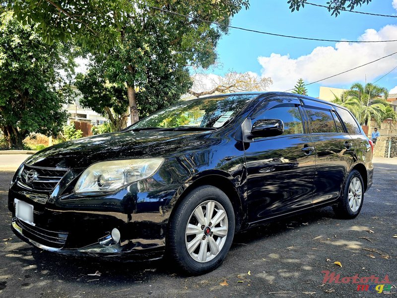2012' Toyota Fielder Full options automatic photo #2