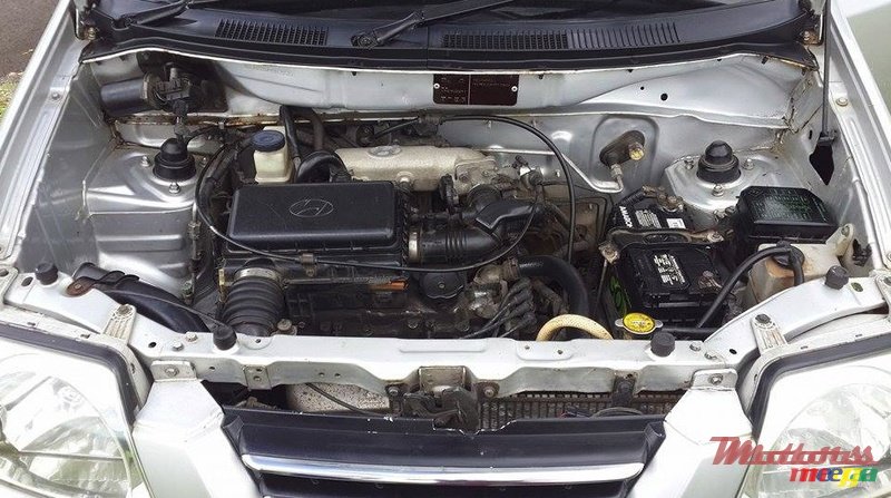 2004' Hyundai Prime G photo #5