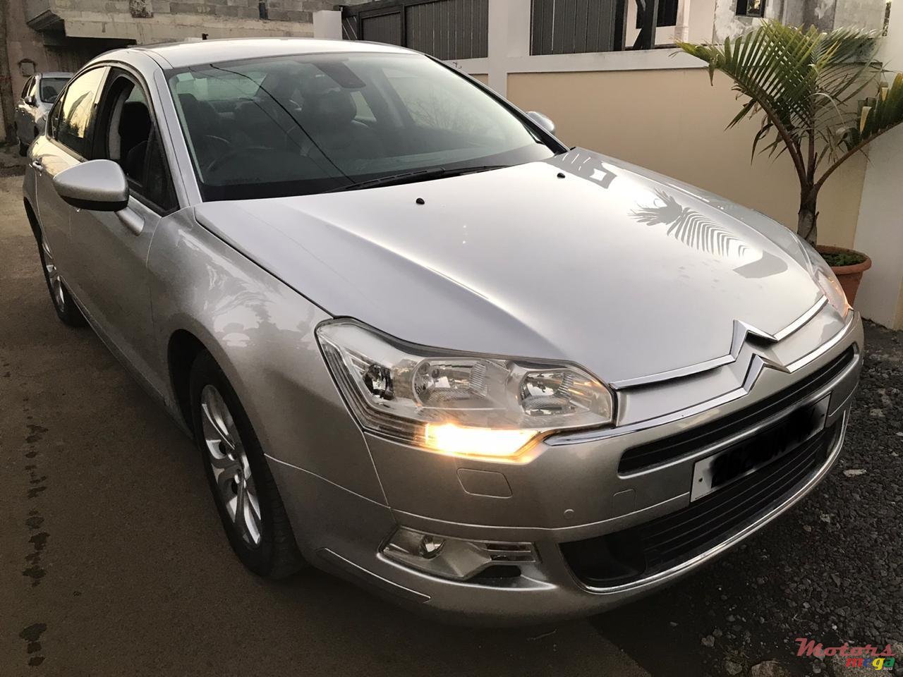 2014' Citroen C5 photo #1