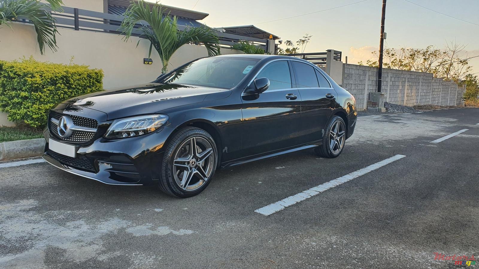 2019' Mercedes-Benz C-Class photo #1