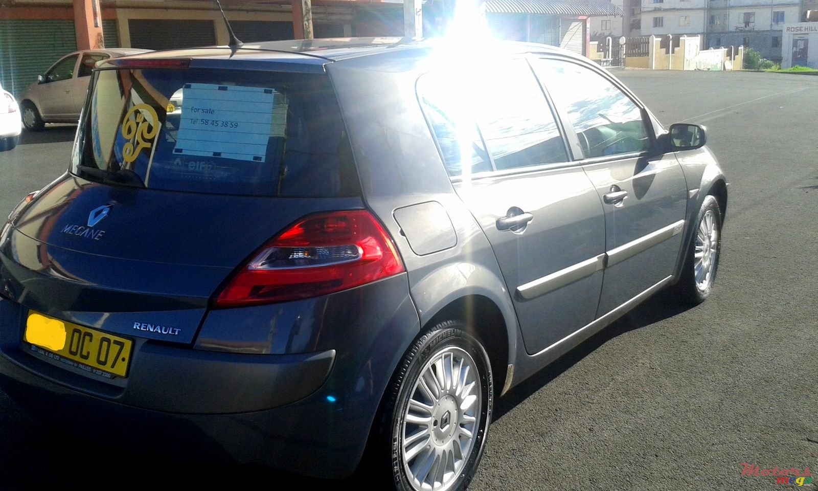 2007' Renault Megane photo #7