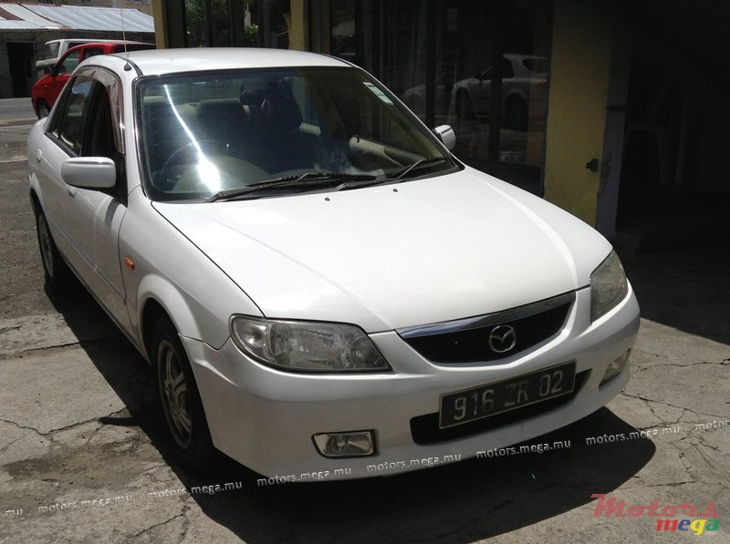 2002' Mazda Familia Dohc photo #1