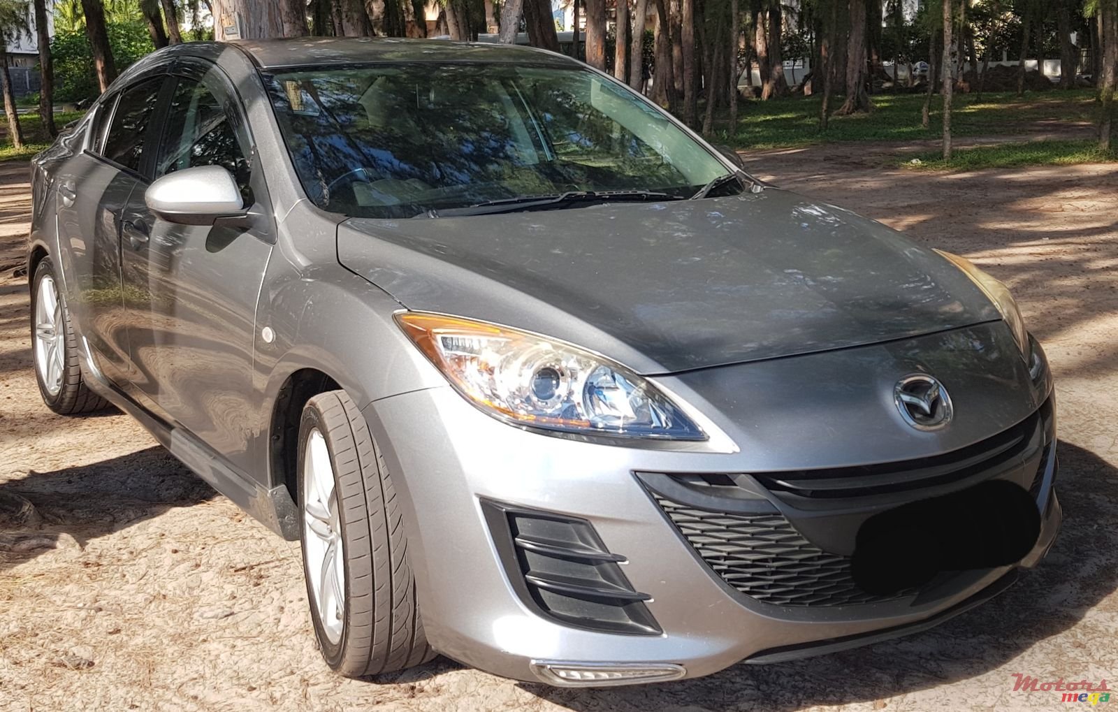 2010' Mazda 3 Axela photo #1