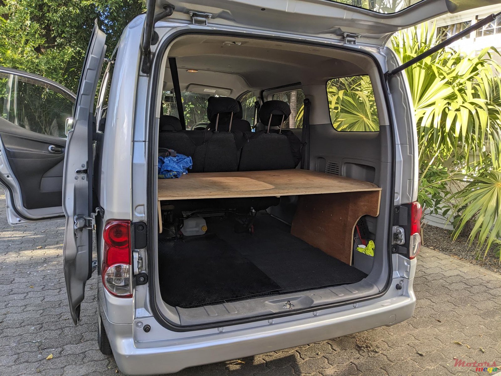 2016' Nissan NV200 photo #6