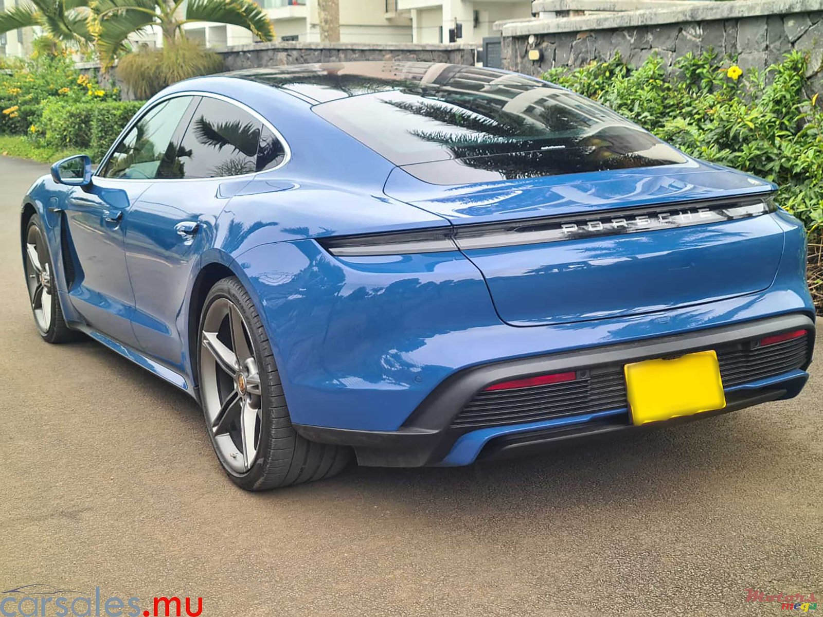 2021' Porsche Taycan Turbo 500kW photo #3