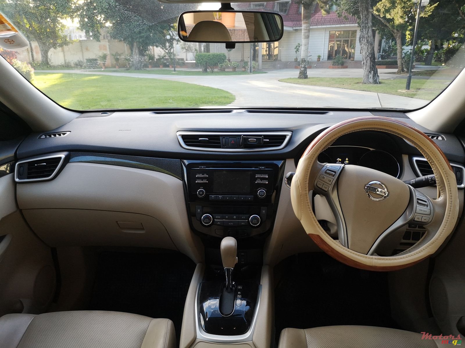 2015' Nissan X-Trail photo #3