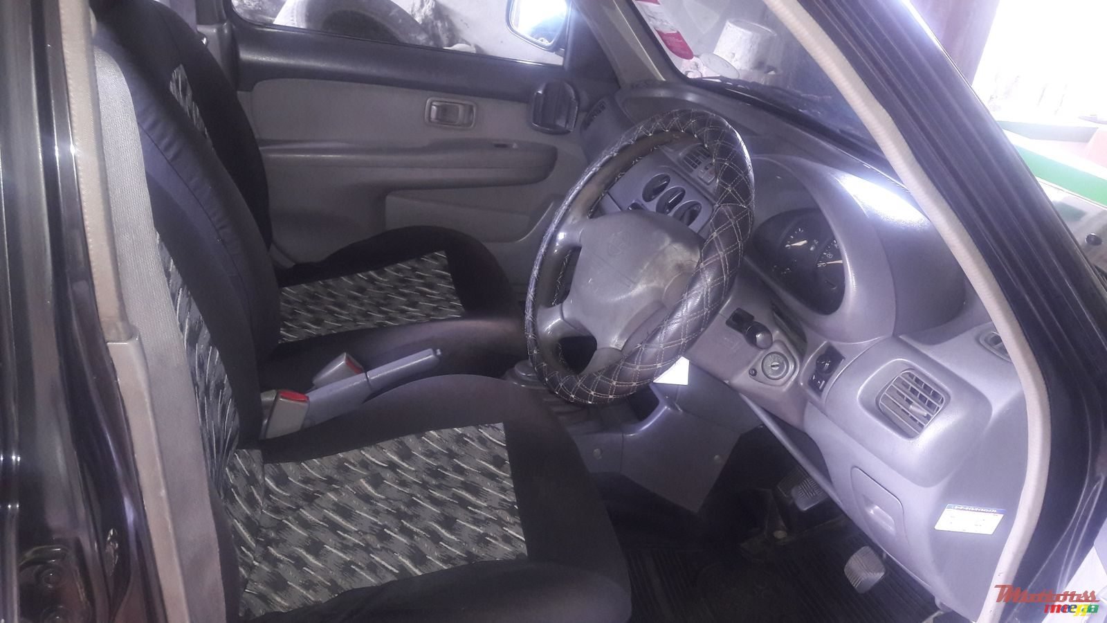 2001' Nissan March photo #4