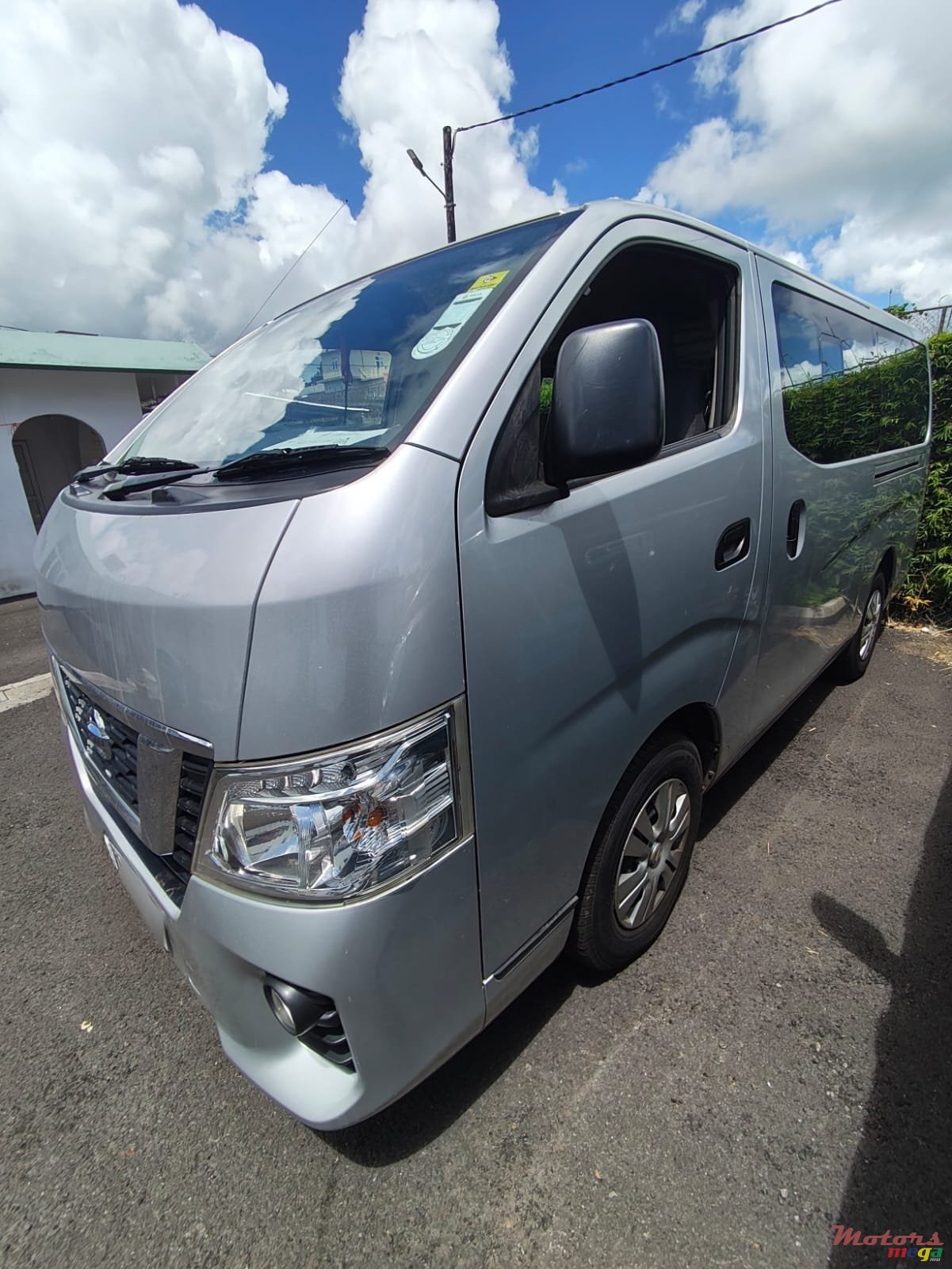 2019' Nissan photo #4