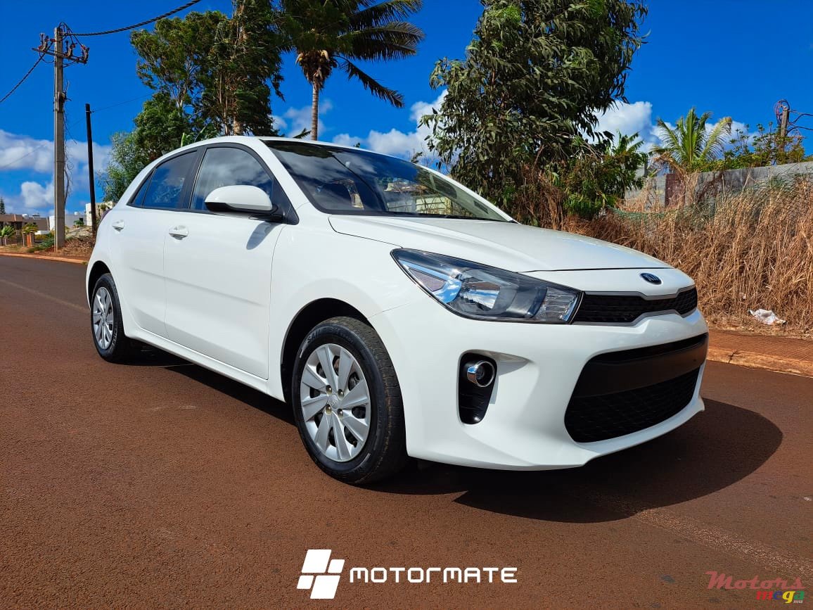2018' Kia Rio photo #1