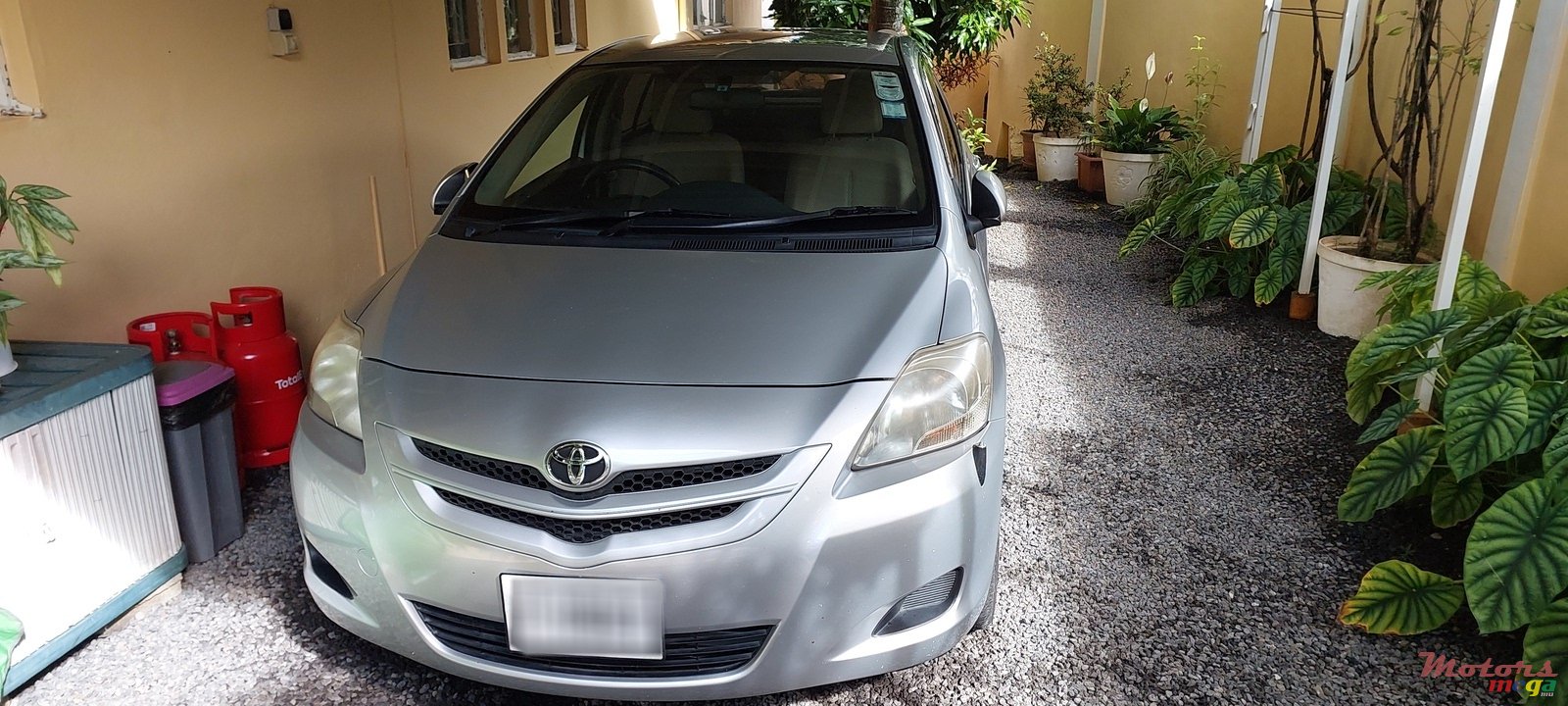 2006' Toyota Belta grade G photo #2