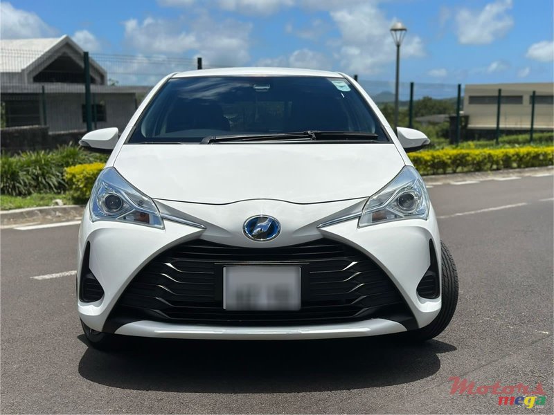 2019' Toyota Vitz 1.5 Hybrid photo #1