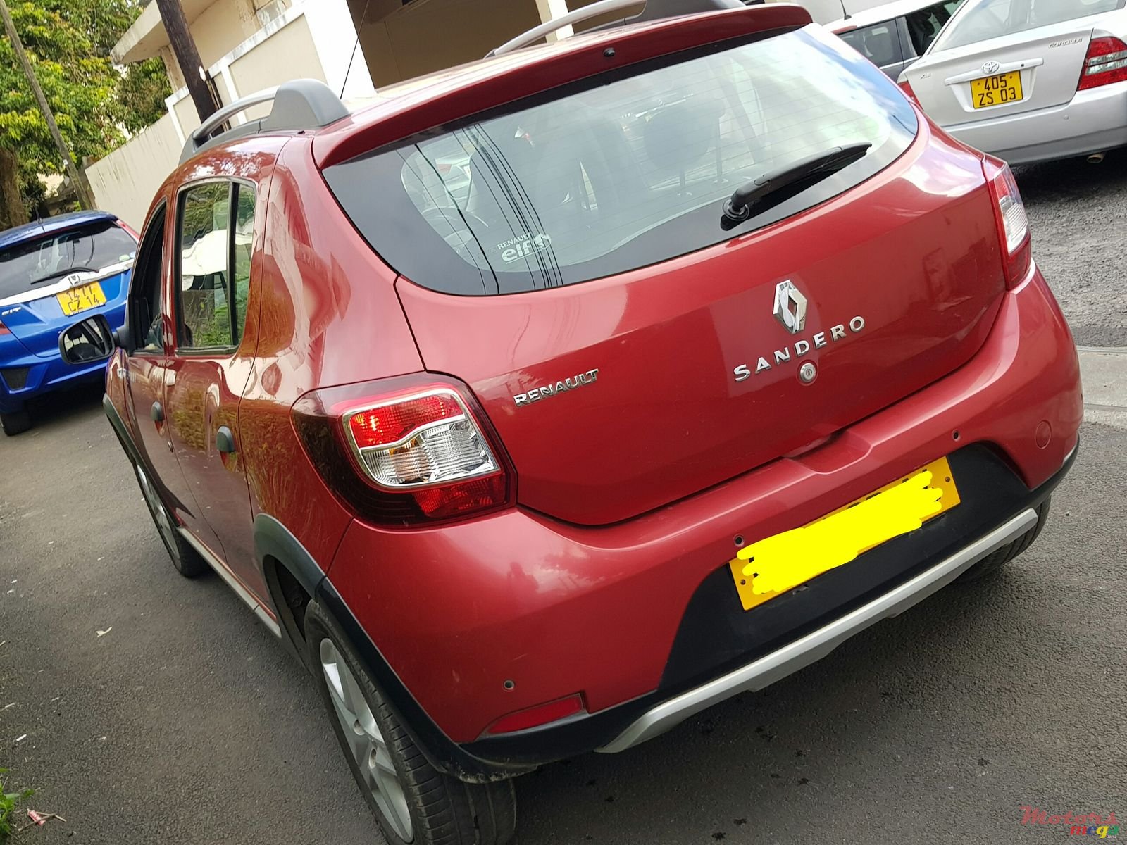 2014' Renault Sandero StepWay Turbo 1.0 photo #3