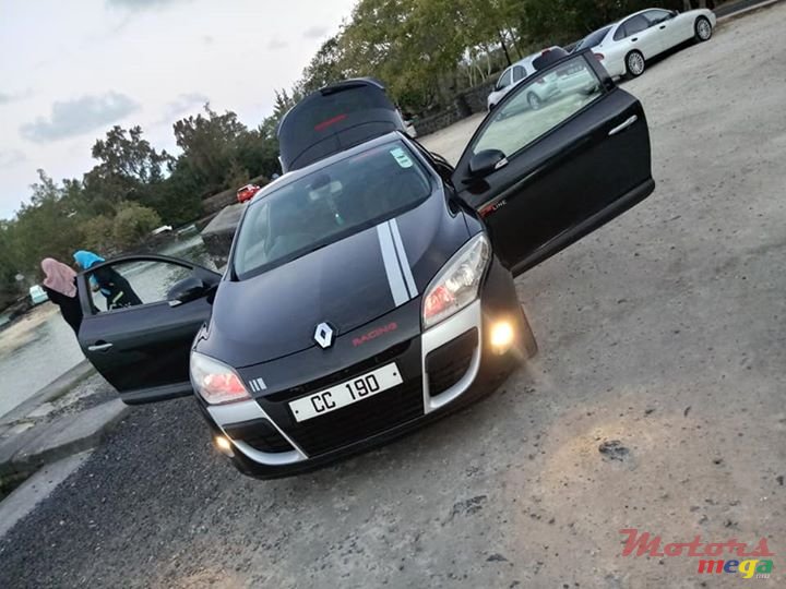 2009' Renault Megane dorigine photo #1