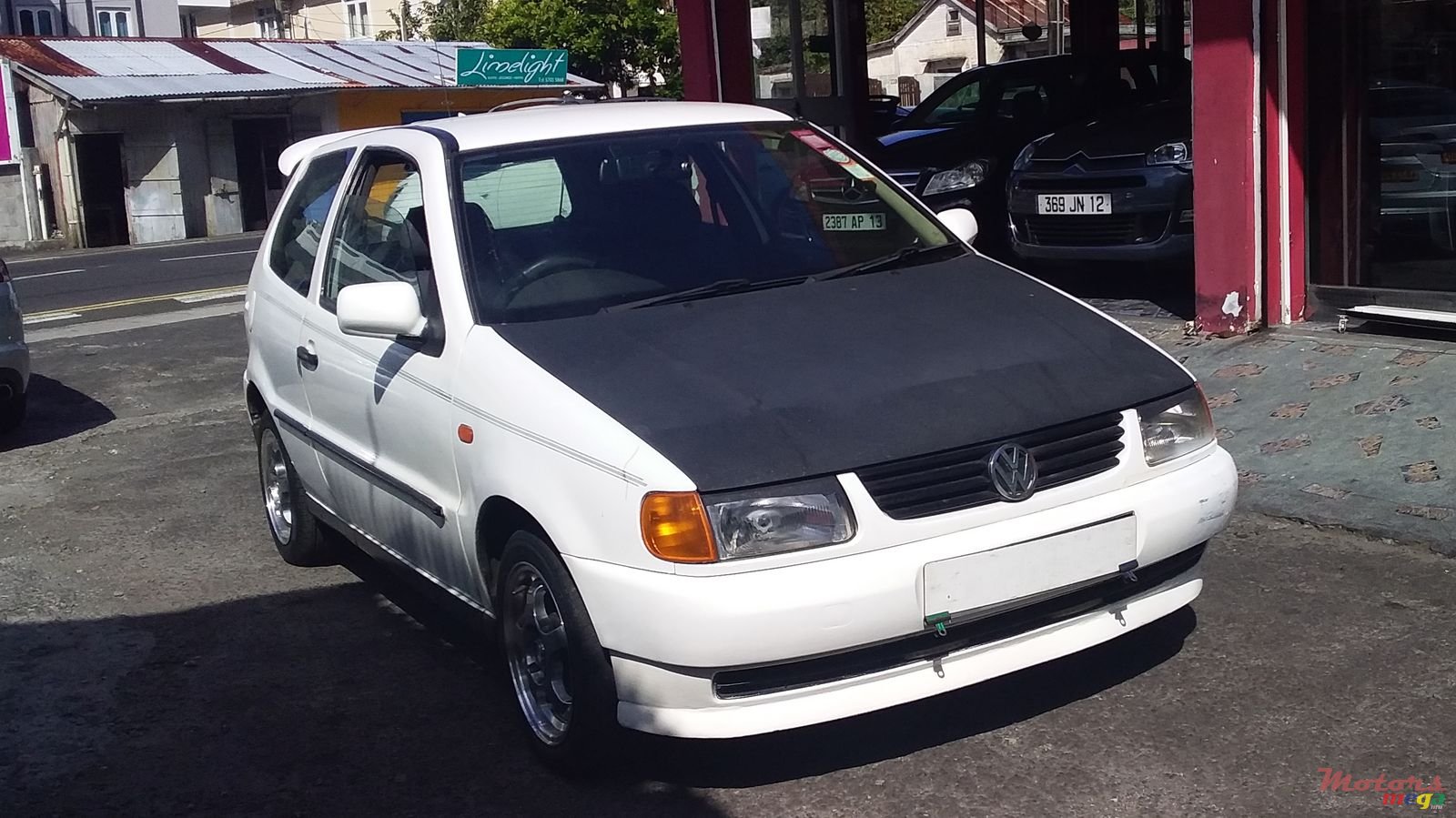 1998' Volkswagen Polo photo #1