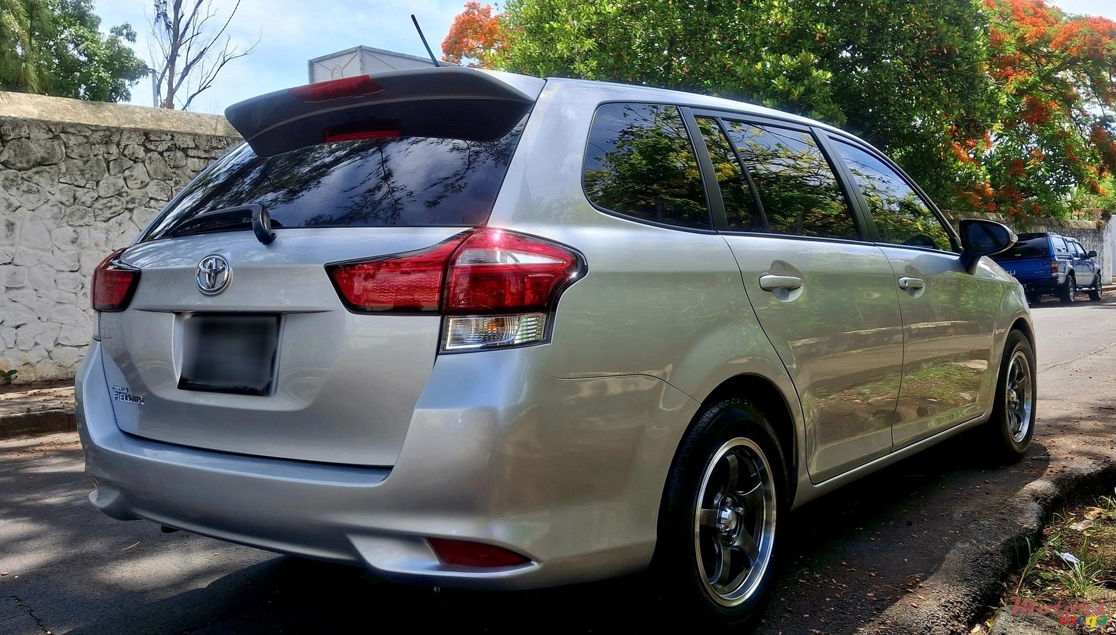 2016' Toyota Fielder photo #3