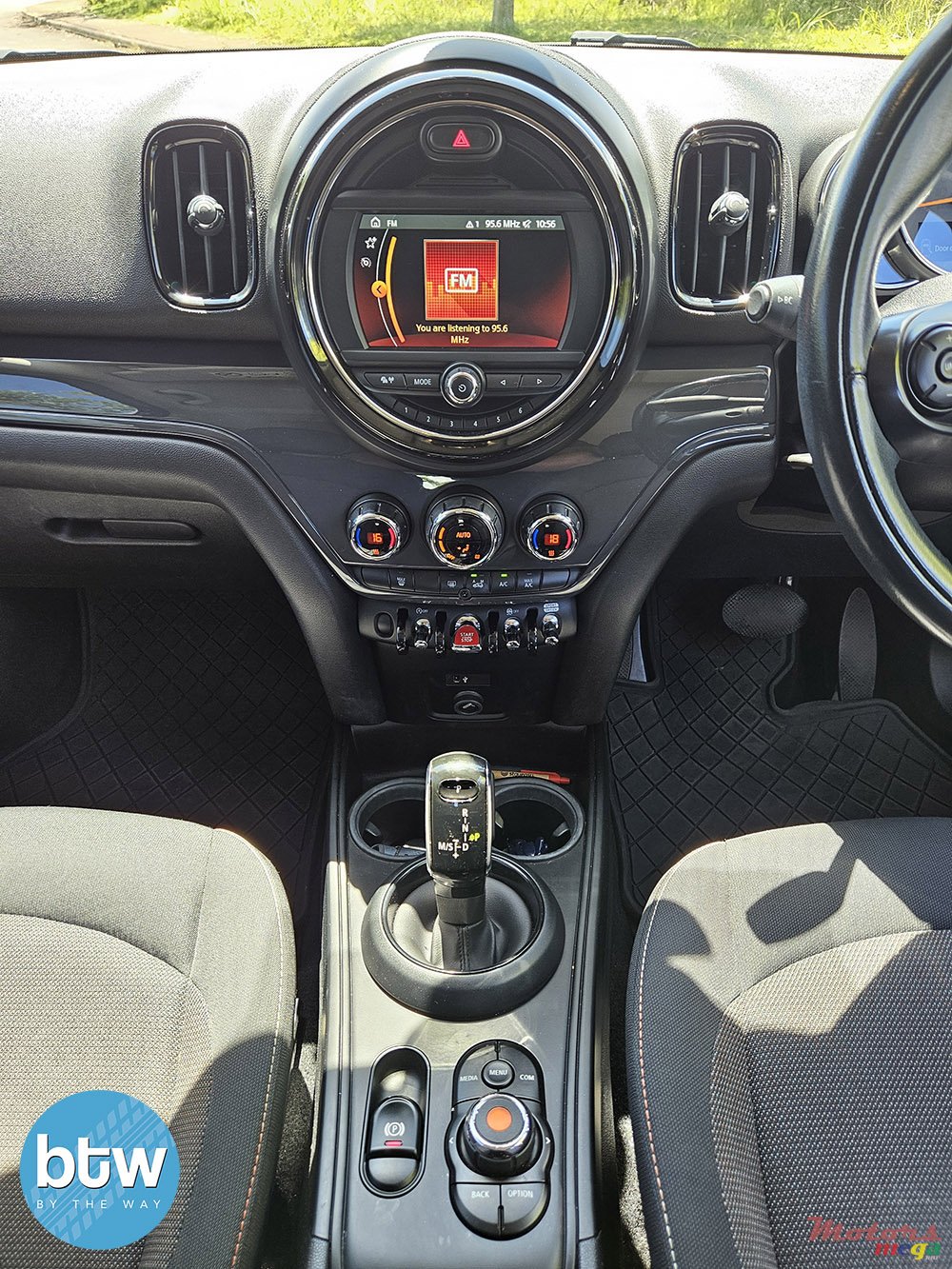 2019' MINI Countryman One photo #7