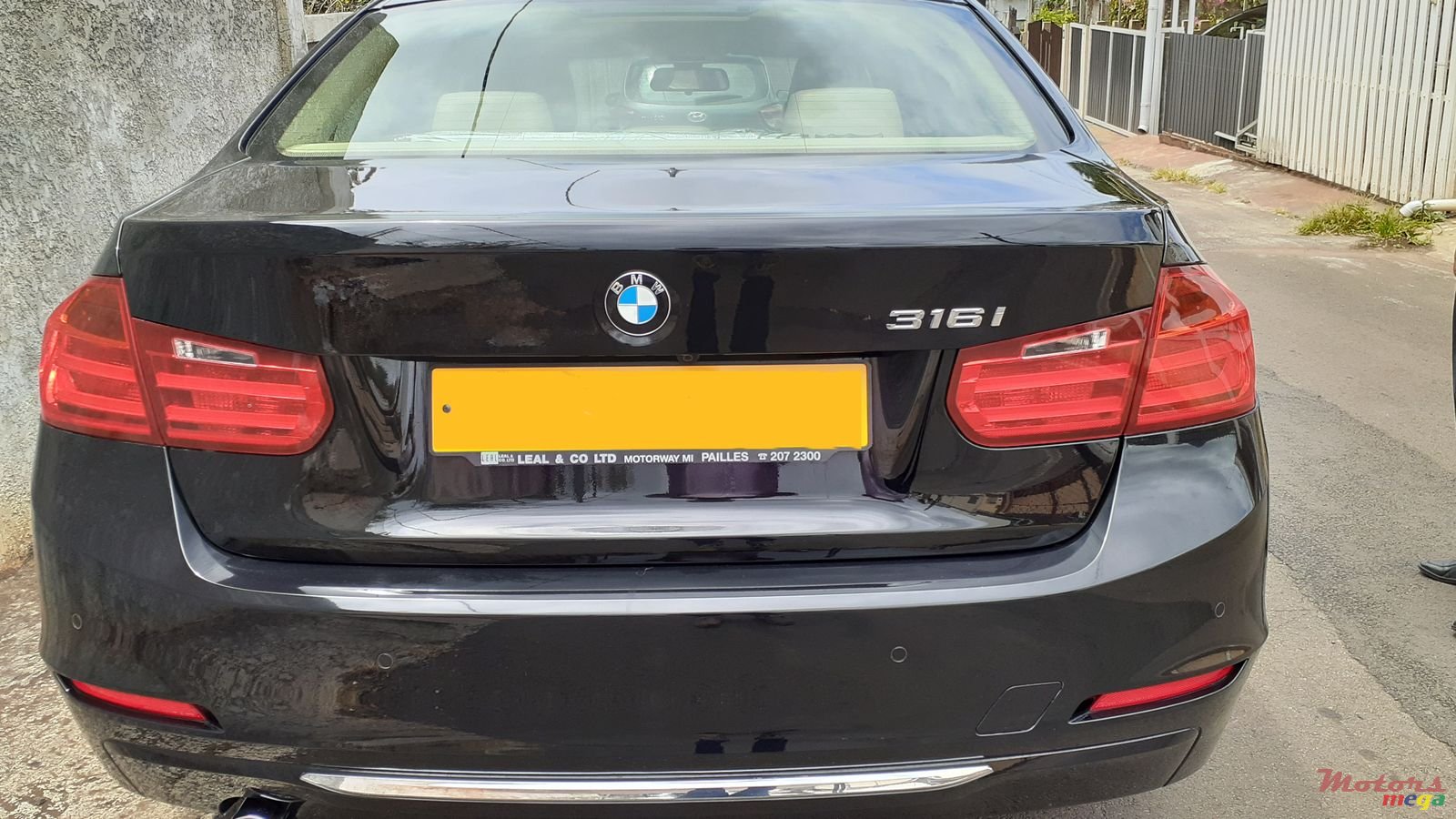 2013' BMW 316 photo #3