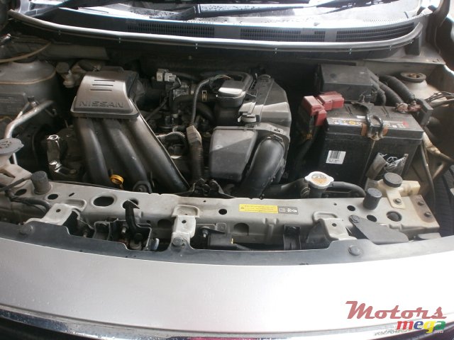 2012' Nissan Almera photo #5